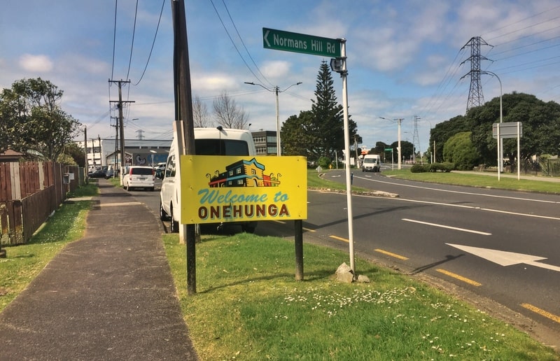 welcome to onehunga sign