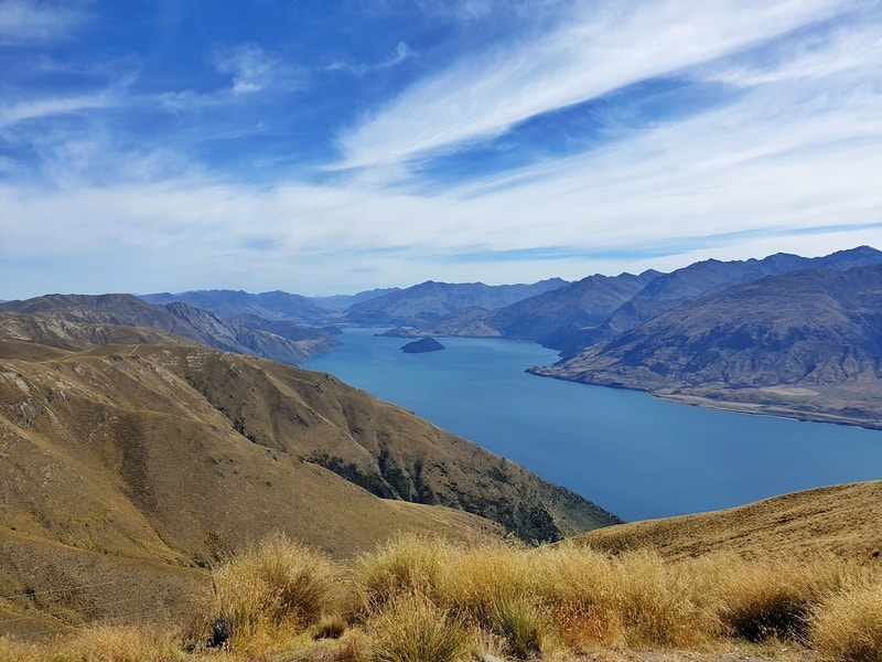 view looking south towards roys peak over lake wanaka