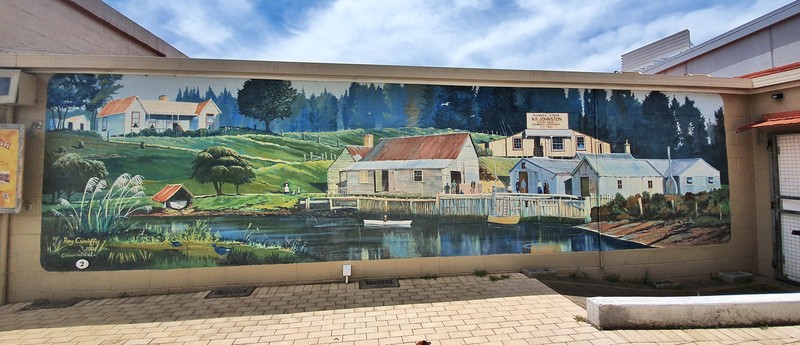 katikati mural town