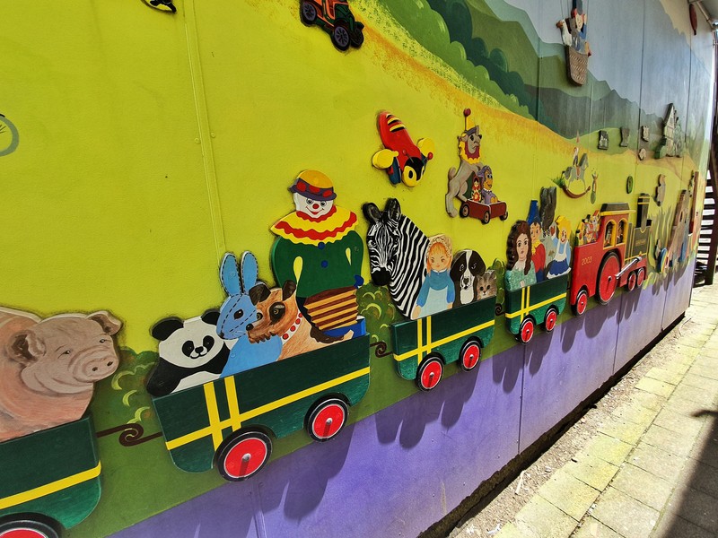 toy parade katikati murals