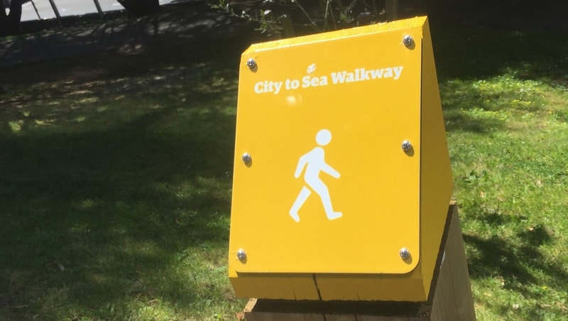 wellington city to sea walkway trail markers