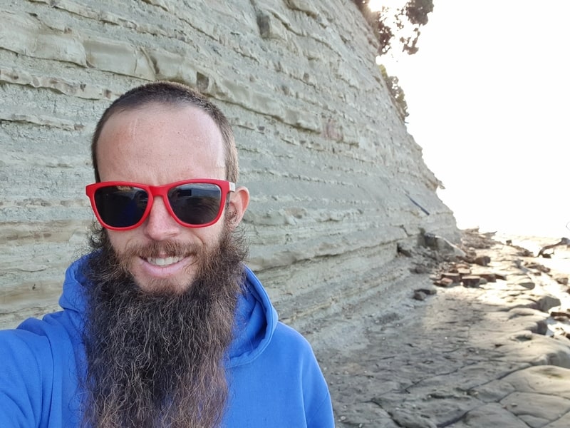 selfie on the milford to devonport walk section of the north shore coastal walkway