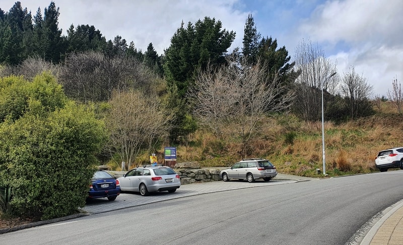 the carpark for the queenstown hill walk