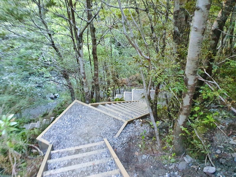 new stairs on the rob roy track