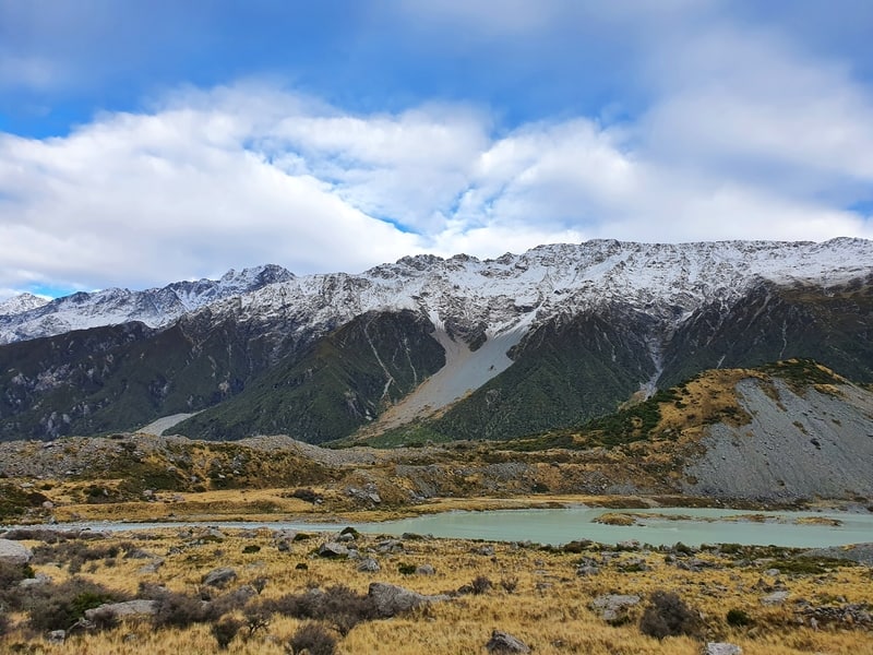 hooker valley track in mount cook national park