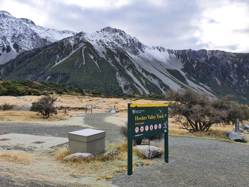 hooker valley trailhead