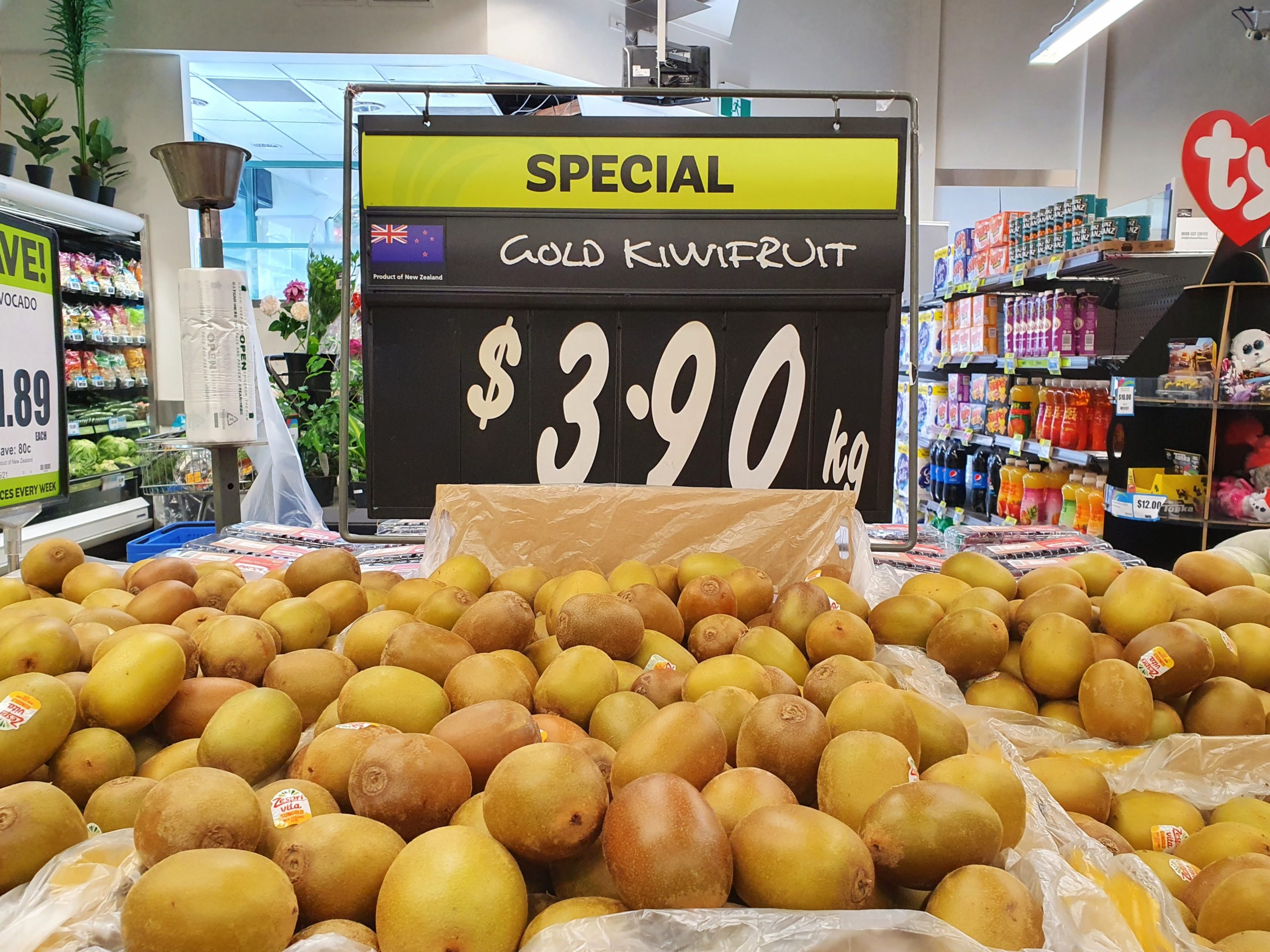 gold kiwifruit