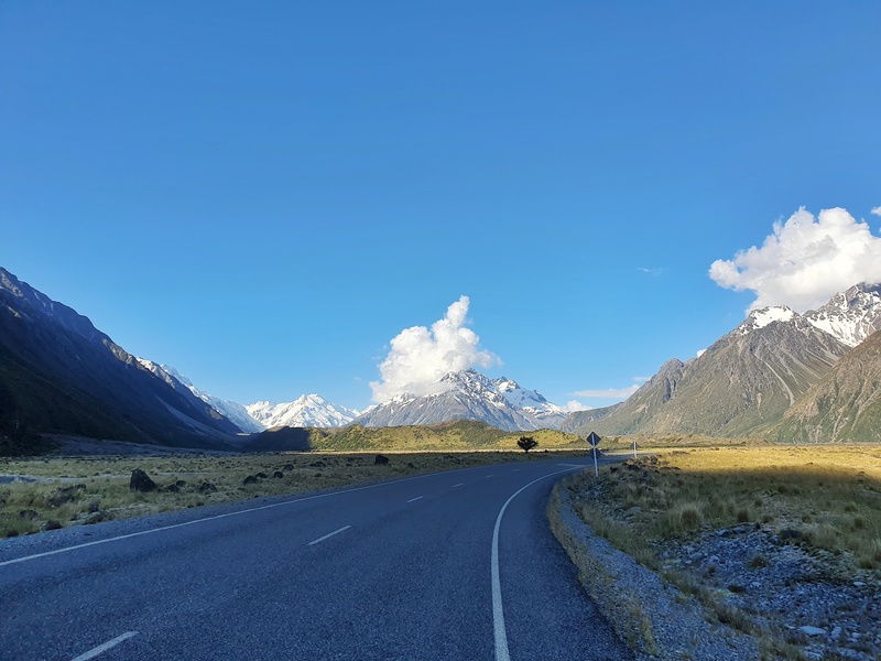 the road to tasman glacier