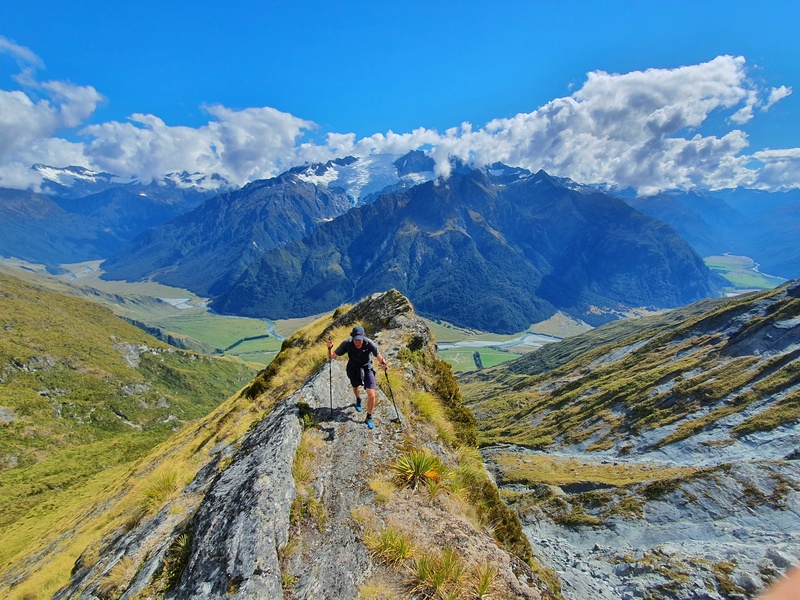 ridgeline hiking with roys peak glacier in the background
