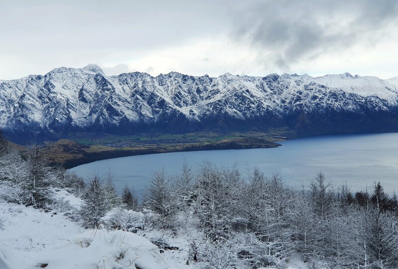 queenstown looking at the remarkables