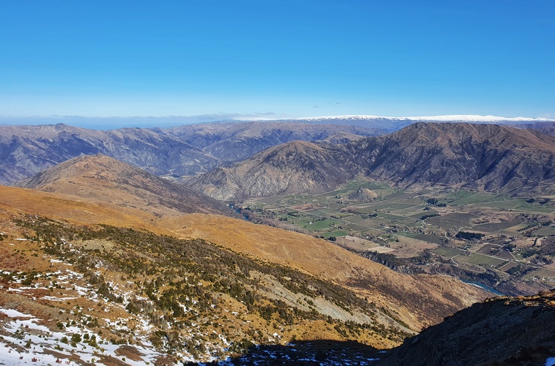 looking over the gibbston valley from the rock peak track