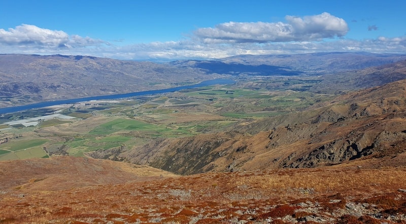 looking towards cromwell on the tinwald burn ridge track