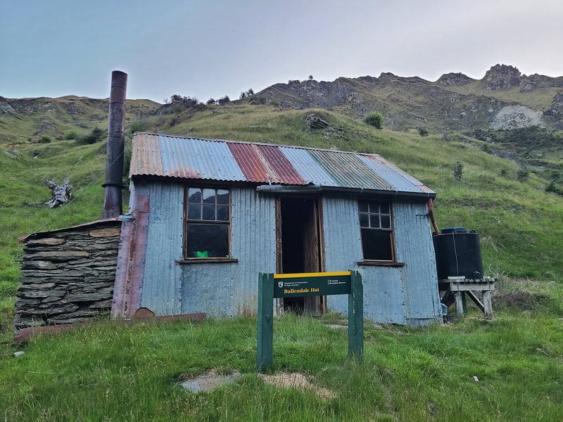 Bullendale hut