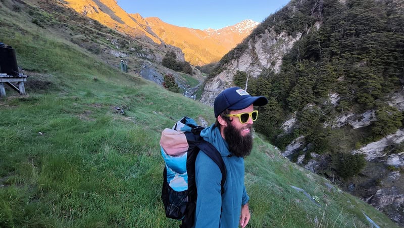 hiking with the kiwi ultralight pack