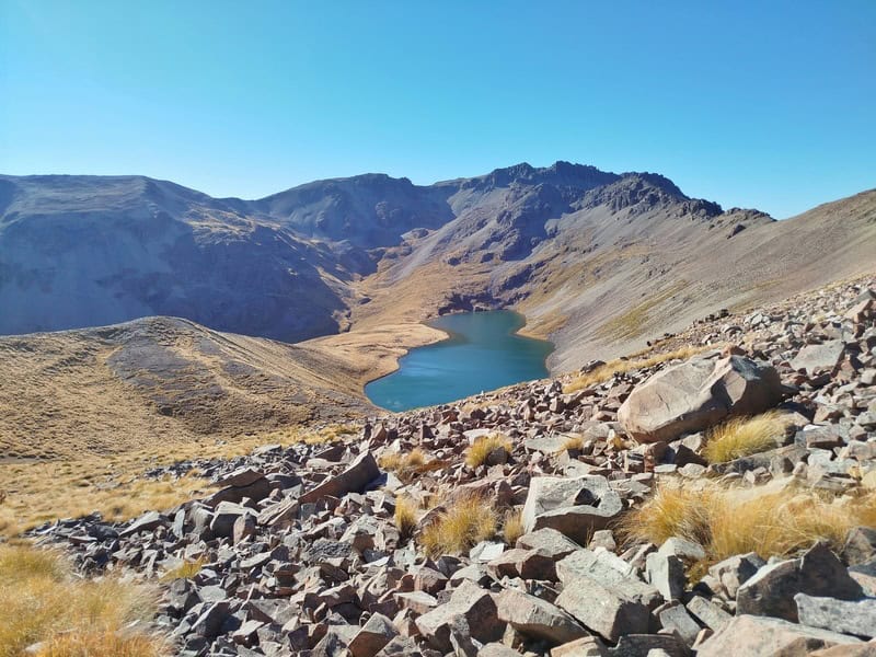 approaching dumb-bell lake