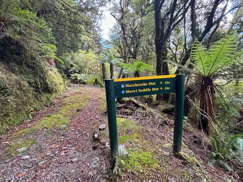 mataketake hut turn off