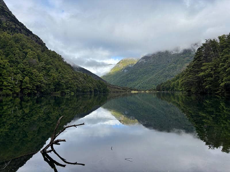 lake rere from the eastern end