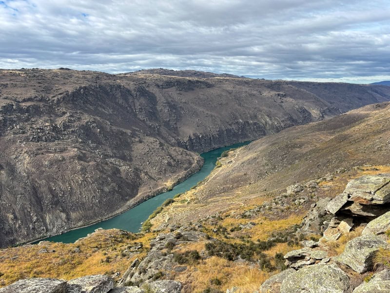 photo over the clyde river from basin view track