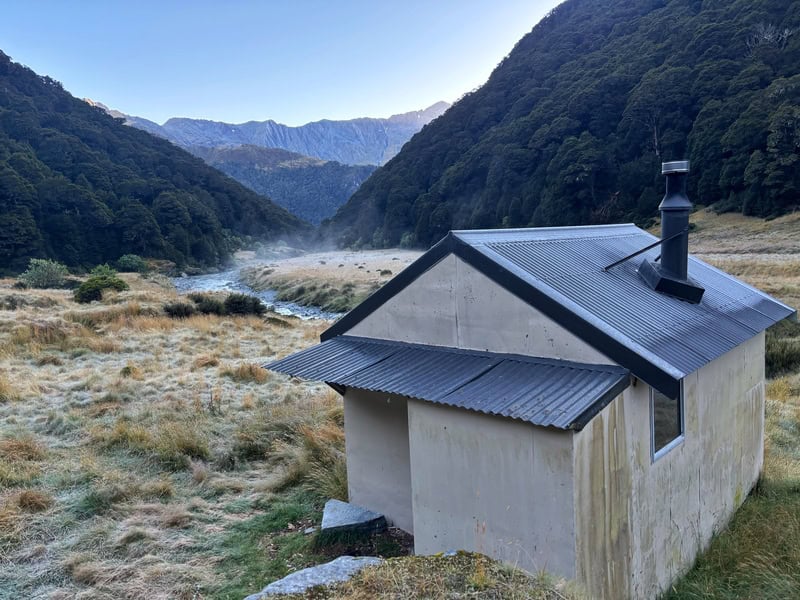 cameron hut otago morning