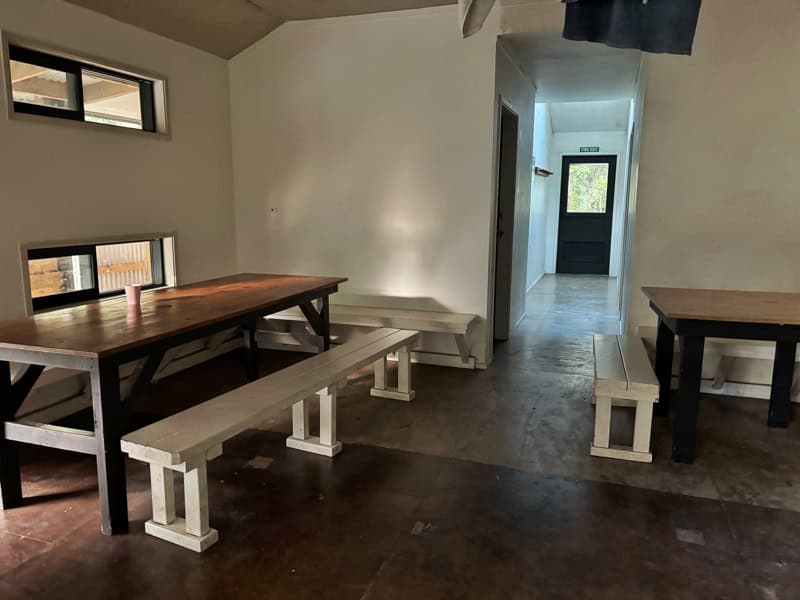 atiwhakatu hut common room